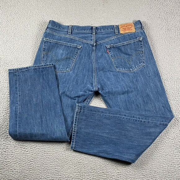 VTG Levi's 501 Original Button Fly Jeans Men's 42x32 Medium Wash Y2K - Picture 1 of 9